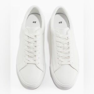 NWT H&M Men's White Low-Top Lace-Up Sneakers